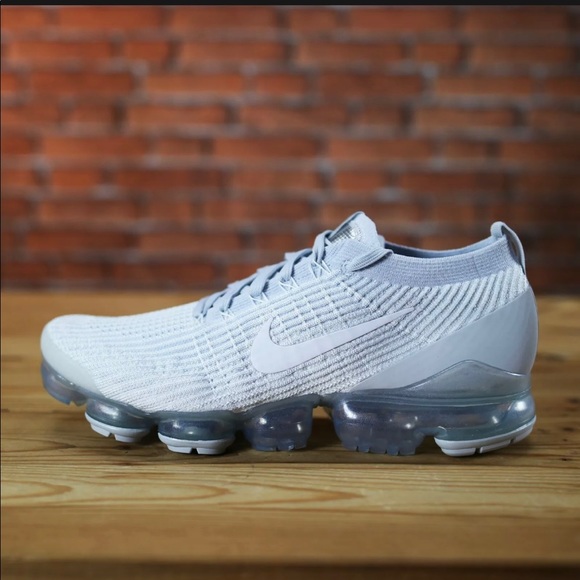 Vapormax 3 Flyknit - Picture 3 of 6